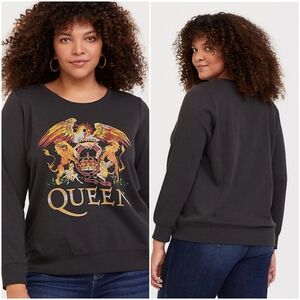 🆕️Torrid Queen Crew Neck Sweatshirt